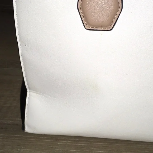 Nine West Bag (Purse) - Picture 9 of 11